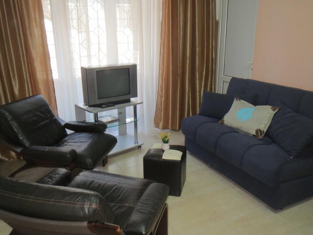 Meidani Guest House Тбилиси Стая снимка